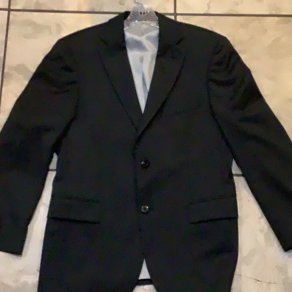Hugo Boss Men's Classic Black Blazer - Tailored Two-Button Jacket
